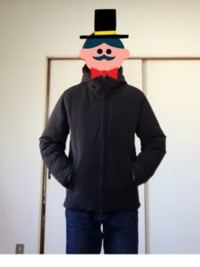 ジャーナルスタンダードのダウンを着た男性