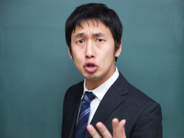 今でしょと言っていそうな男性