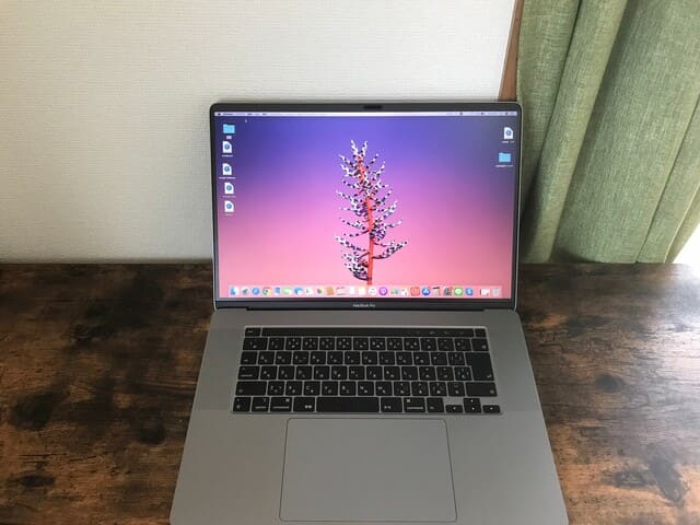 MacBook覗き見防止フィルター